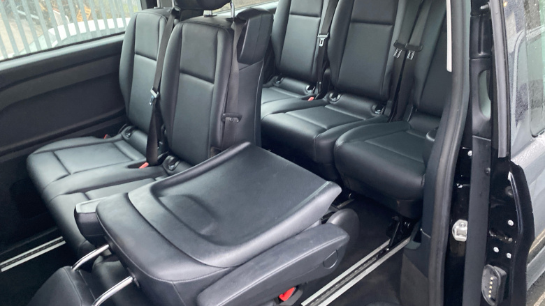 Mercedes-Benz Vito Tourer L3 Diesel Rwd 116 CDI Select 9-Seater 9G-Tronic